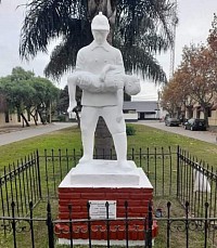 Monumento l bombero de Las Heras