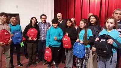 Niños de Marcos Paz e instituciones locales recibieron mochilas y libros